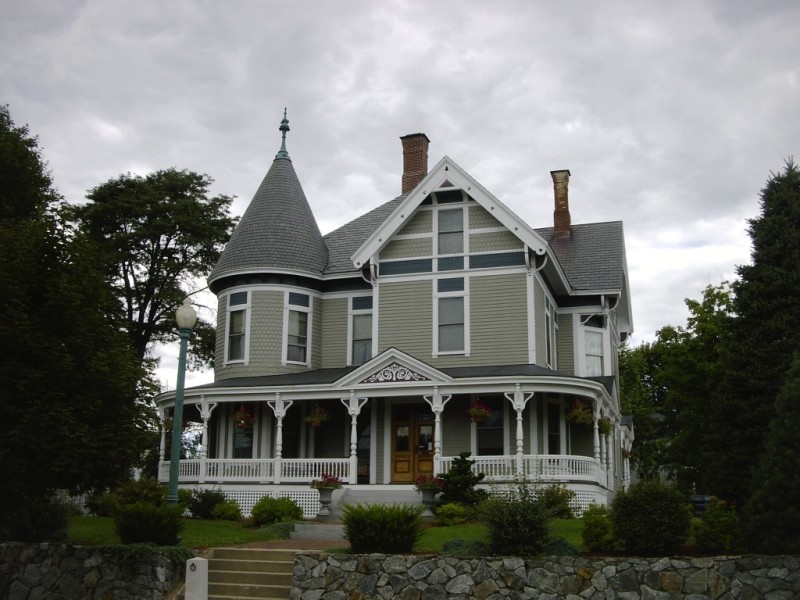 16 Sagamore
